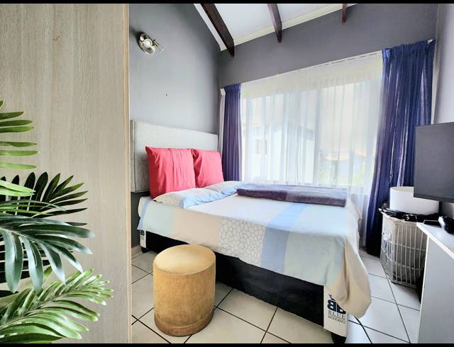 2 BEDROOM APARTMENT FOR SALE IN HONEYDEW